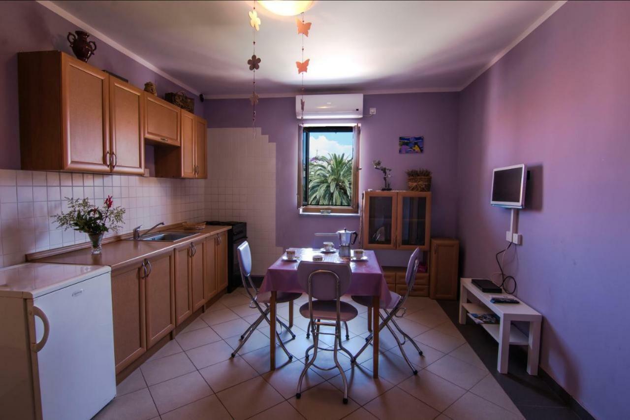 Apartments Villa Forida Мали-Лошинь Экстерьер фото
